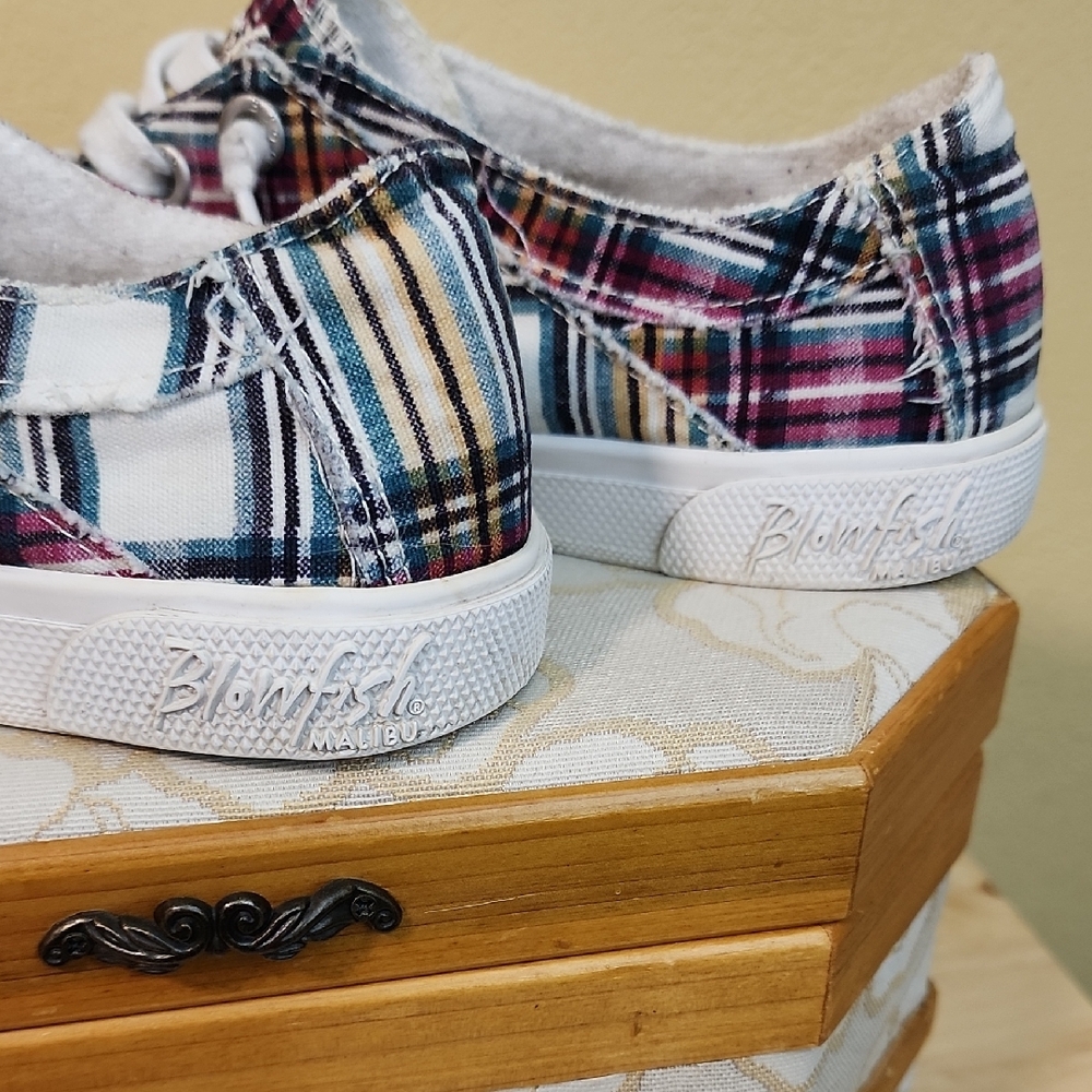 Plaid Blowfish Women's Sneakers - Picture 5 of 8